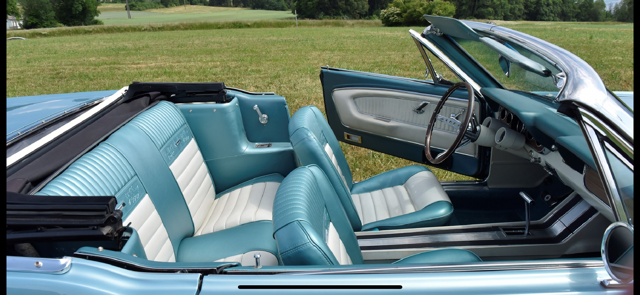 Ford Mustang Convertible GT V8